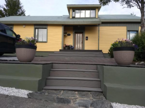 Гостиница Reydarfjordur Apartment  Reydarfjördur